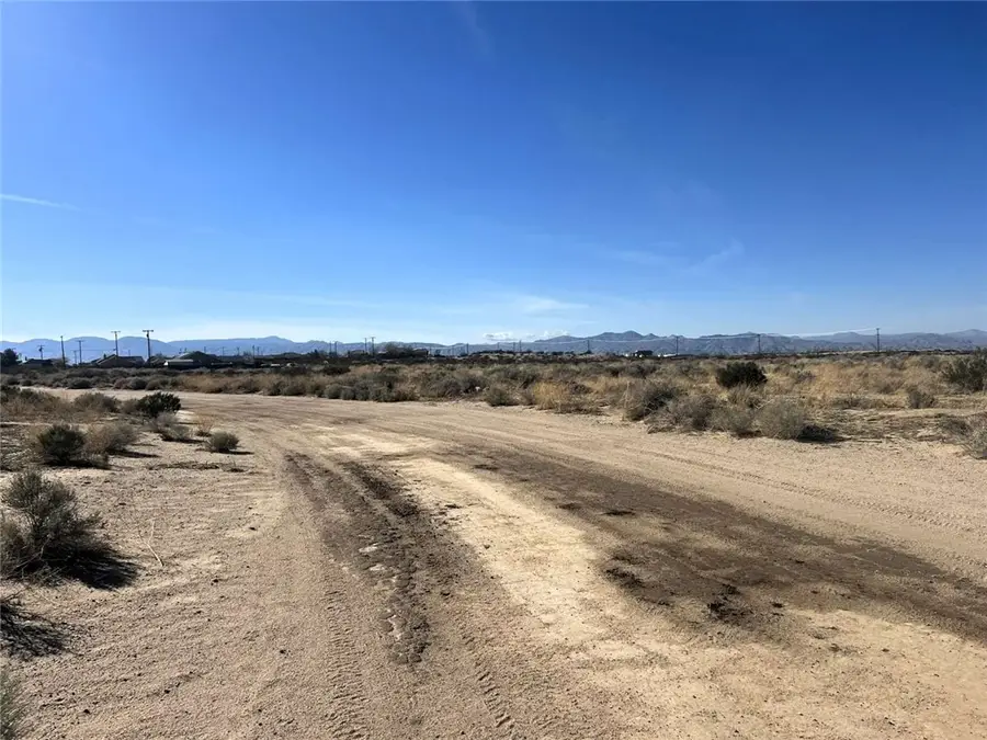 11120 Hooker Avenue, California City, CA 93505 - Image #3