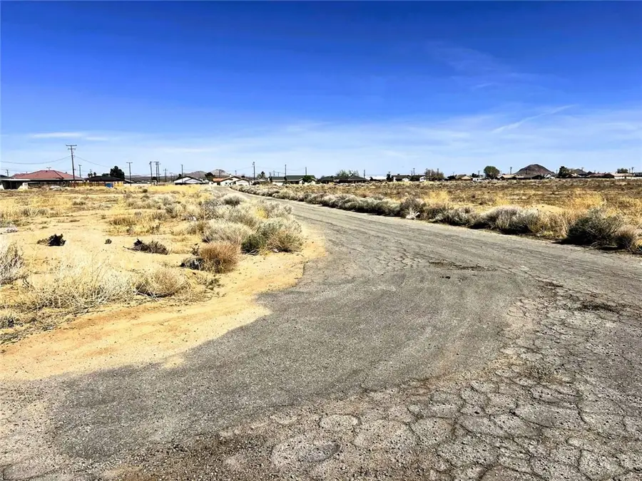 7820 Jacaranda Avenue, California City, CA 93505 - Image #2