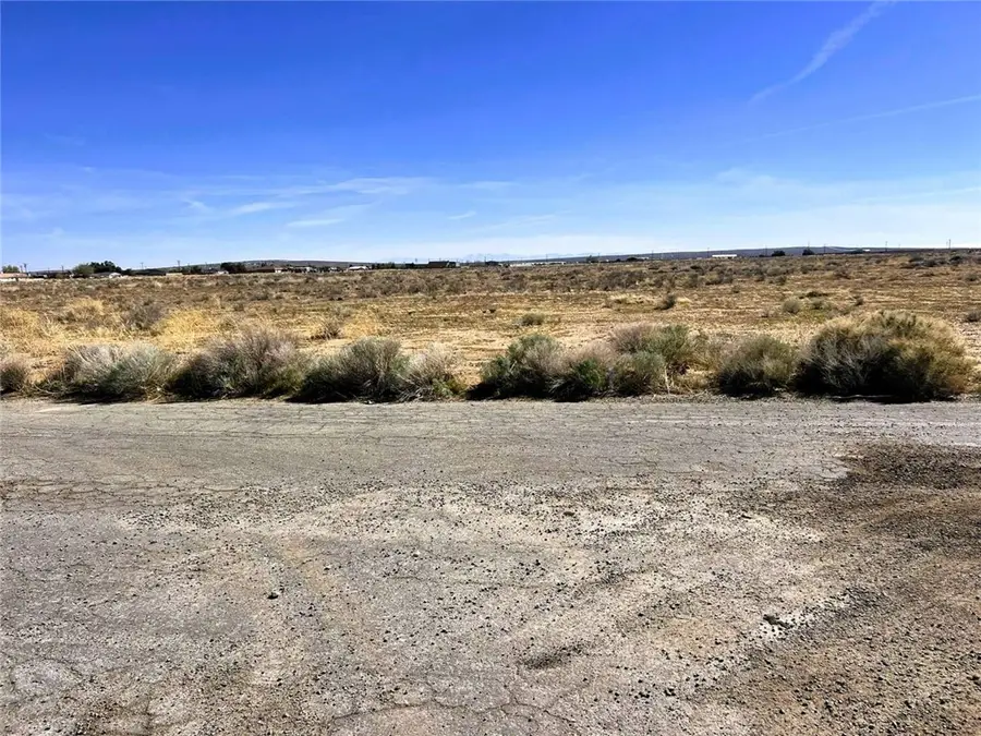 7820 Jacaranda Avenue, California City, CA 93505 - Image #3