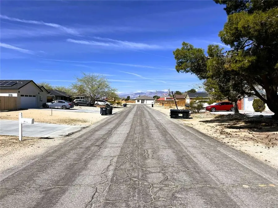 10141 Rea Avenue, California City, CA 93505 - Image #2