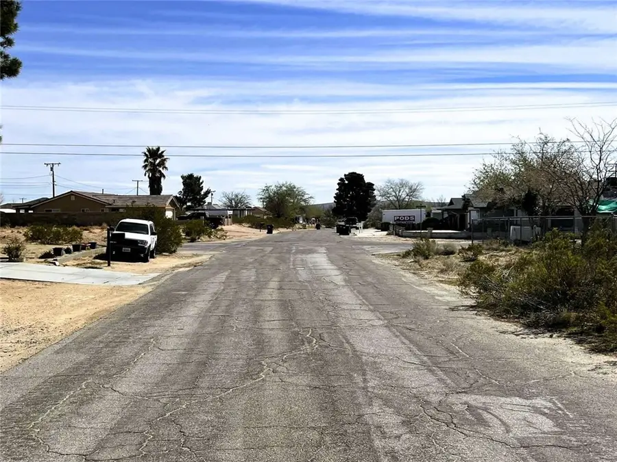 10184 Rea Avenue, California City, CA 93505 - Image #3