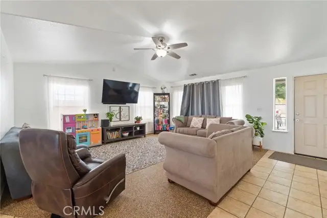 601 Saddleback Street, Coalinga, CA 93210 - Image #2