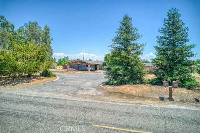 5400 Amber Avenue, Clovis, CA 93619 - Image #1