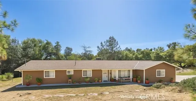 31200 Revis Road, Coarsegold, CA 93614 - Image #2