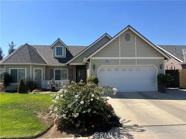 3205 N Dee Ann Avenue, Fresno, CA 93727 - Image #1