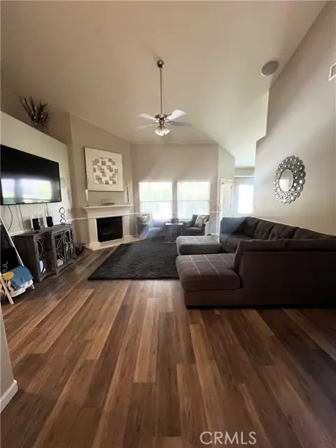 3205 N Dee Ann Avenue, Fresno, CA 93727 - Image #3