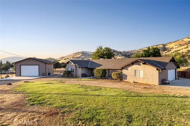7214 Lupine Drive, Sanger, CA 93657 - Image #1