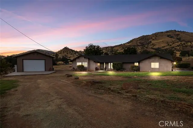 7214 Lupine Drive, Sanger, CA 93657 - Image #2