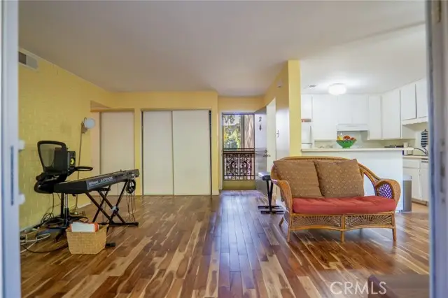327 Chestnut Hill #22, Thousand Oaks, CA 91360 - Image #3