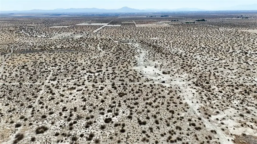 18 Skyranch Road, Adelanto, CA 92301 - Image #3