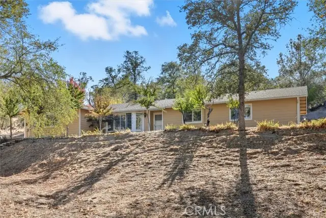 43468 Crystal Cave, Coarsegold, CA 93614 - Image #2