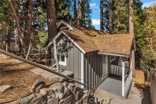 22789 Laurel Lane, Crestline, CA 92325