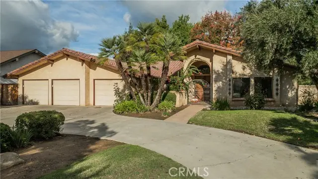 406 E Audubon Drive, Fresno, CA 93720 - Image #2