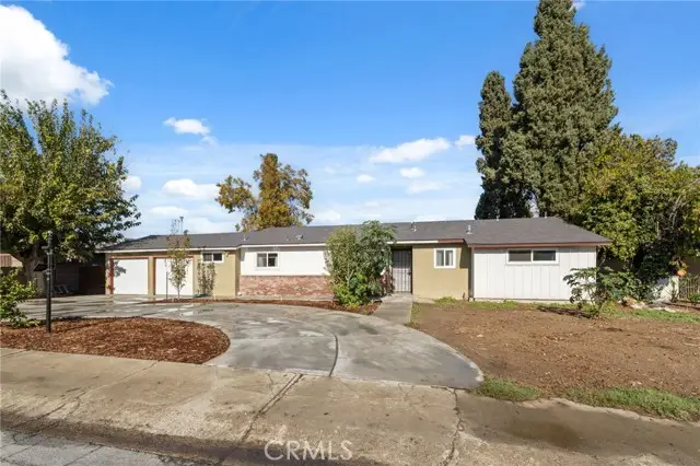 424 W Yale Avenue, Coalinga, CA 93210 - Image #2