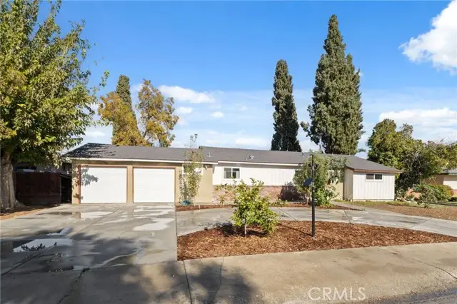 424 W Yale Avenue, Coalinga, CA 93210 - Image #3