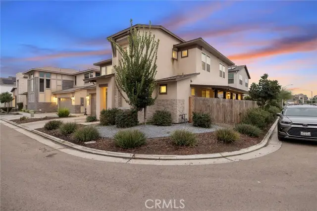 3433 W Milan, Visalia, CA 93277 - #2