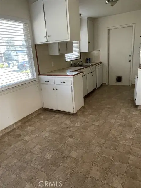 4467 N Van Dyke, Fresno, CA 93705 - Image #2