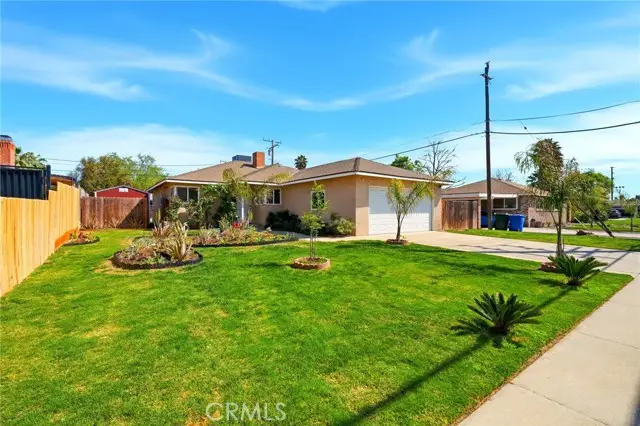 1931 N Douty, Hanford, CA 93230 - #3