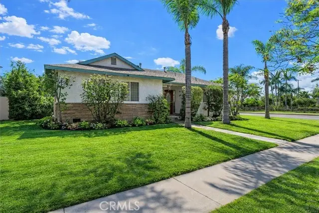 9370 Dorrington, San Fernando Valley, CA 91331 - #2