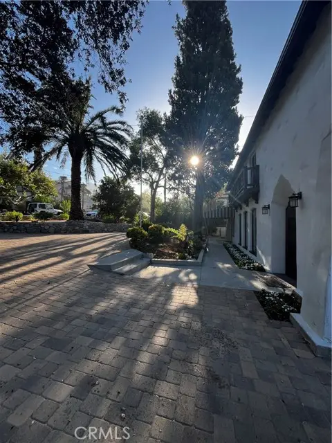 2430 Orange Avenue, La Crescenta, CA 91214 - #3