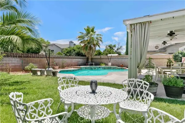 42962 Burlwood Drive, Lancaster, CA 93536