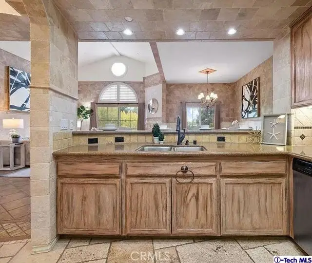 12067 Guerin Street #305, Studio City, CA 91604 - Image #3