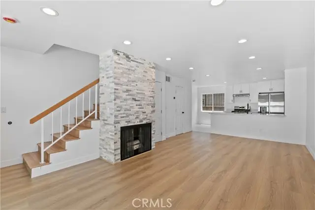 9019 Cedros Avenue #2, San Fernando Valley, CA 91402 - Image #2