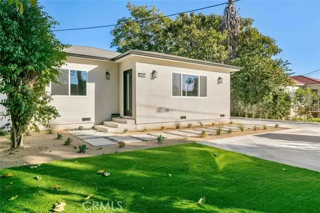 6842 Cedros Avenue, Van Nuys, CA 91405 - Image #3