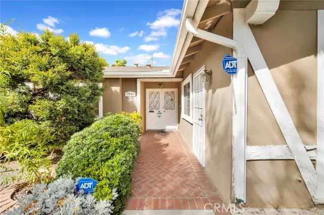 15901 Lassen Street, North Hills, CA 91343 - Image #3