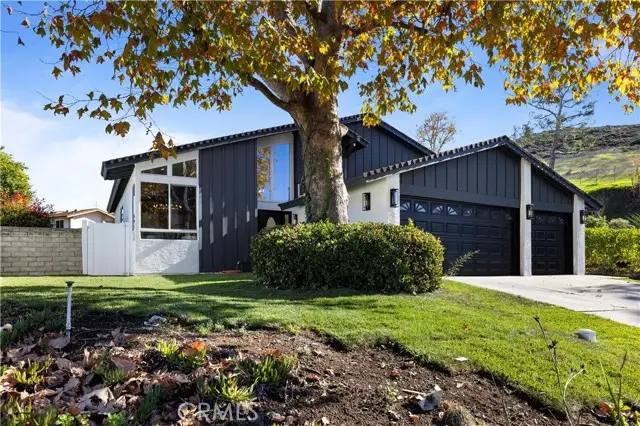 382 Thunderhead St, Thousand Oaks, CA 91360 - Image #2