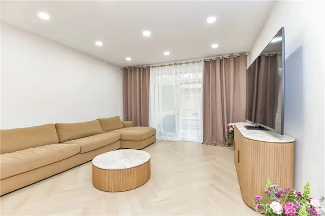 250 N First St #321, Burbank, CA 91502 - #2