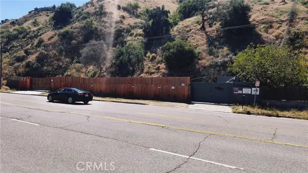 9562 Wentworth Street, Burbank, CA 91040