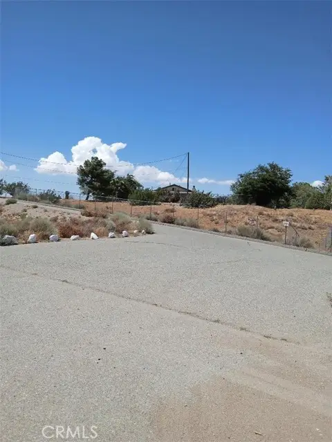 10722 Phelan Road, Oak Hills, CA 92344 - Image #2