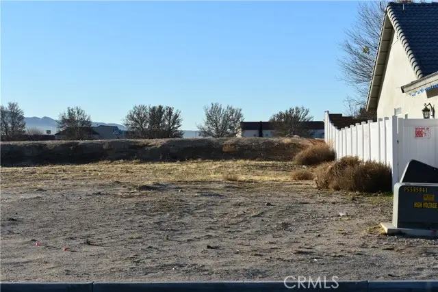 27231 Peach Tree Lane, Helendale, CA 92342 - Image #3