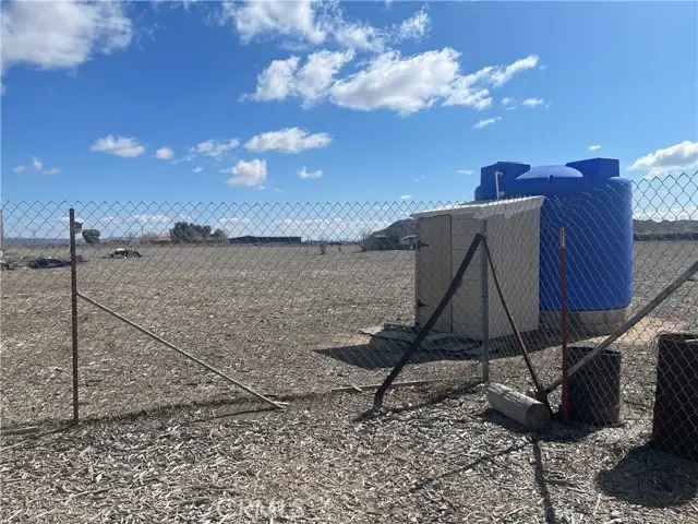 975 Calle De Amistad Road, Adelanto, CA 92301 - Image #3