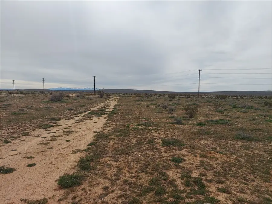 0 130th St, California City, CA 93505 - Image #3