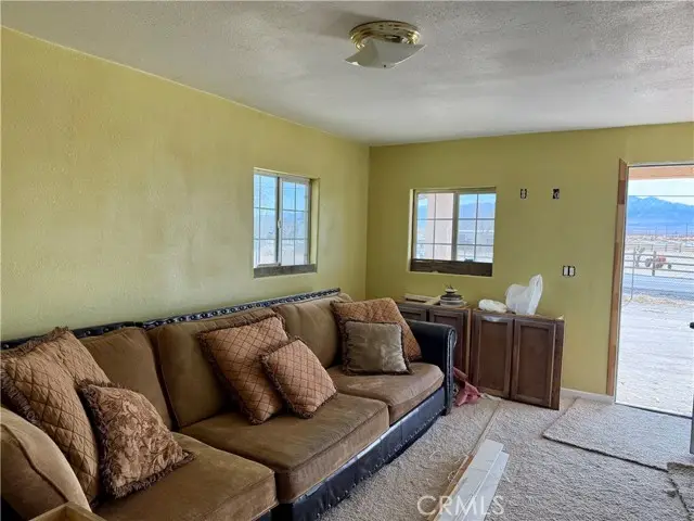 18645 E Palmdale Boulevard, Palmdale, CA 93591 - Image #3
