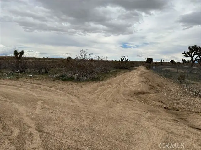 17 Smith, Phelan, CA 92371 - Image #2