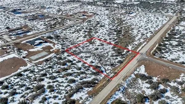 9077 Mesquite Street, Phelan, CA 92371