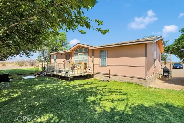 11025 Locust Avenue, Lucerne Valley, CA 92356 - Image #3