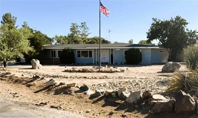 21255 Minnetonka Road, Apple Valley, CA 92308 - Image #2