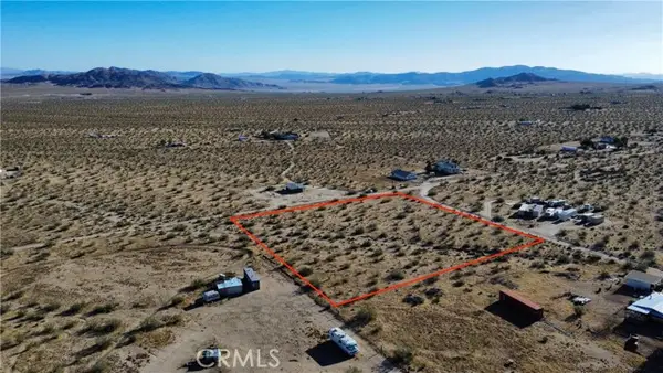 702 Bell Road, Landers, CA 92285