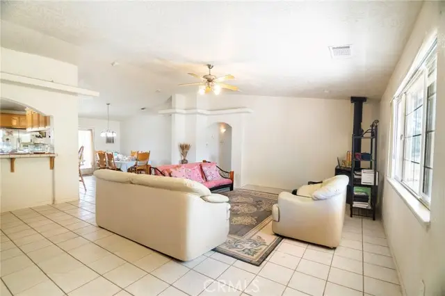 8871 Avocado Avenue, Hesperia, CA 92345 - Image #2