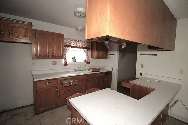 1537 De Anza Street, Barstow, CA 92311 - Image #3