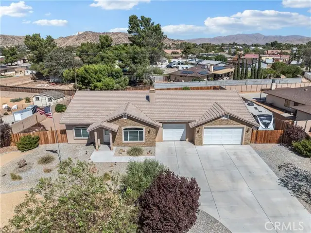 14385 Crow Road, Apple Valley, CA 92307 - Image #2