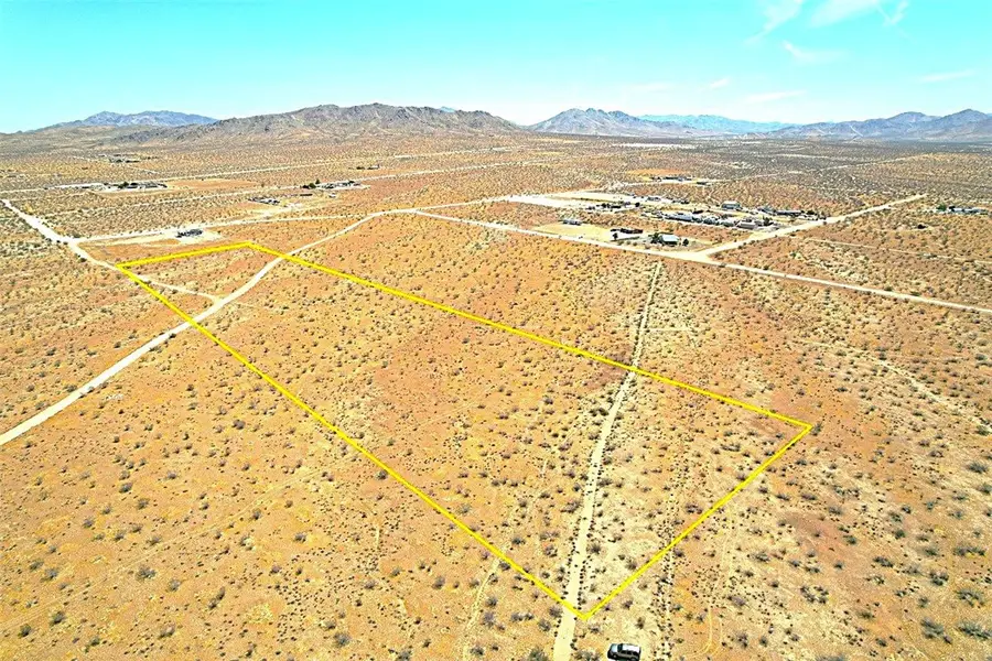 25 Dachshund Avenue, Apple Valley, CA 92307 - Image #3