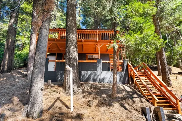 739 Lake Drive, Lake Arrowhead, CA 92385 - Image #2