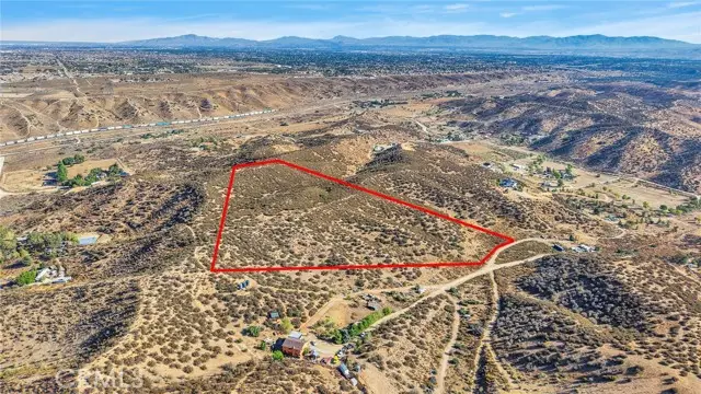 111 Starlight Dr., Hesperia, CA 92345 - Image #2