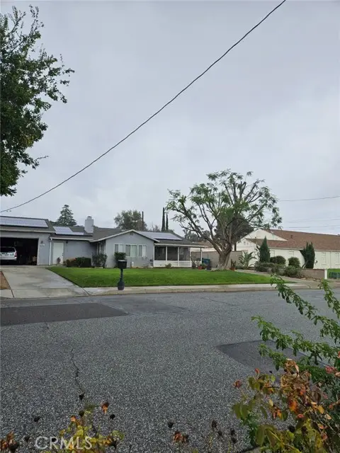 1551 W Nicolet St, Banning, CA 92220