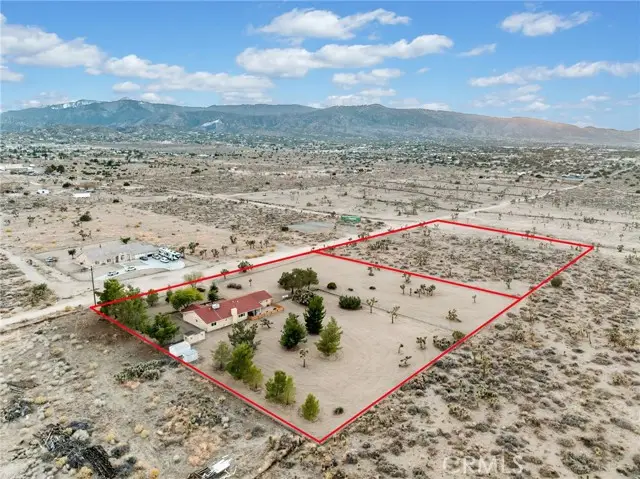 3996 Yucca Terrace, Phelan, CA 92371 - Image #2